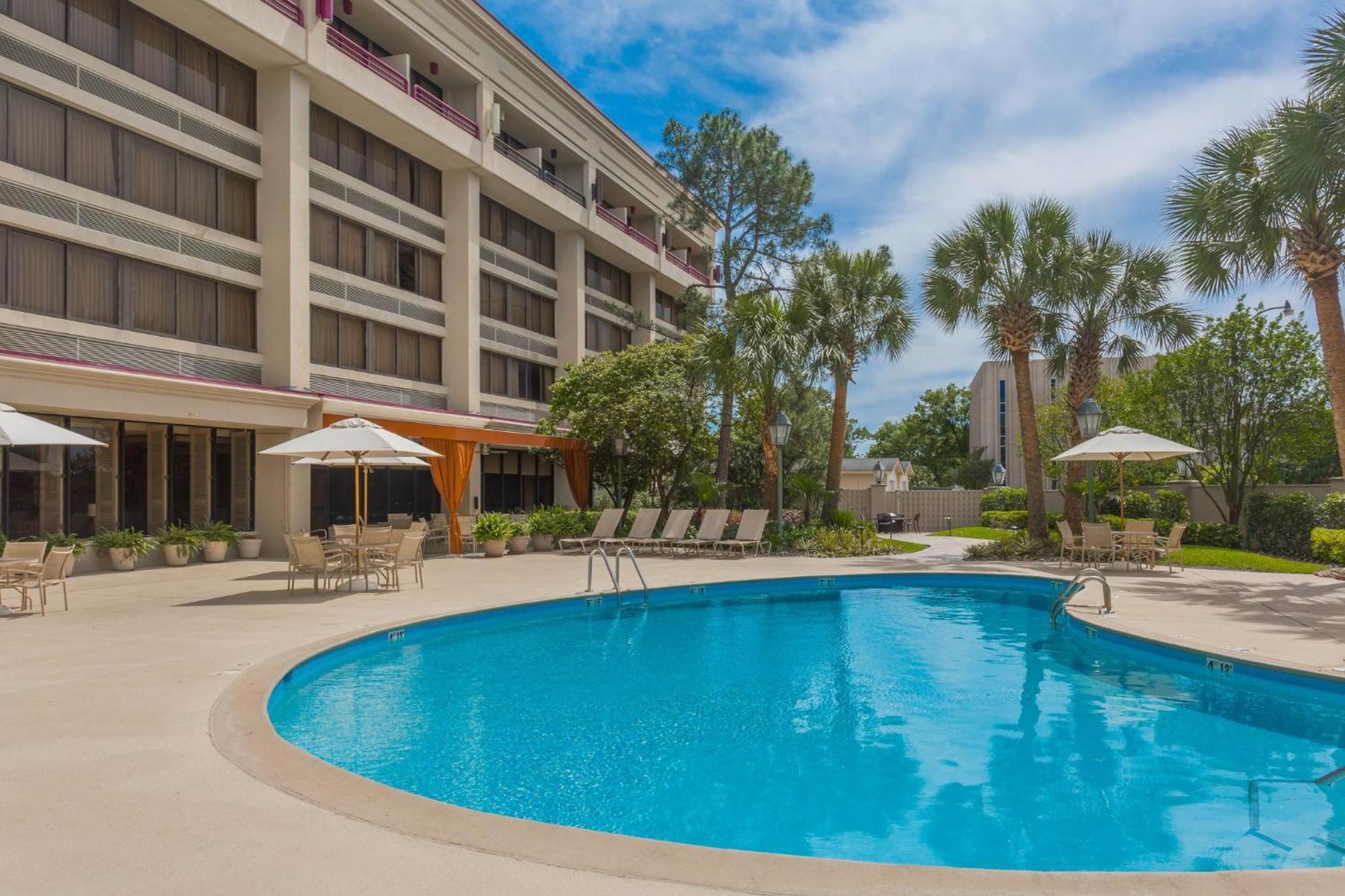 Hotel Crowne Plaza Executive Center Baton Rouge By Ihg Extérieur photo